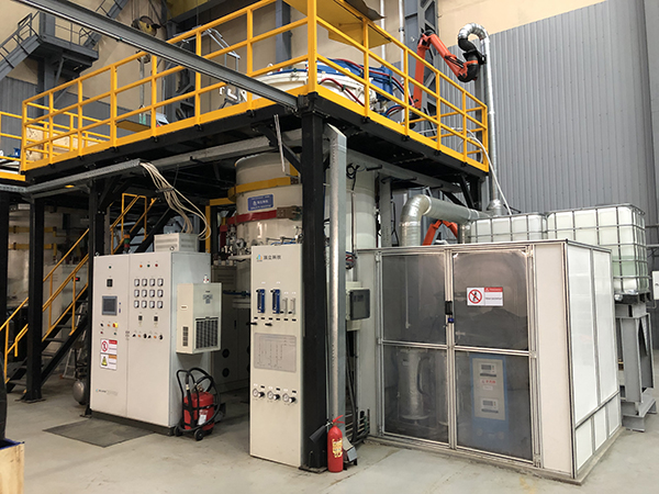 1. 化學氣相沉積爐(碳CVI界面).jpg 1. 化學氣相沉積爐(碳CVI界面).jpg