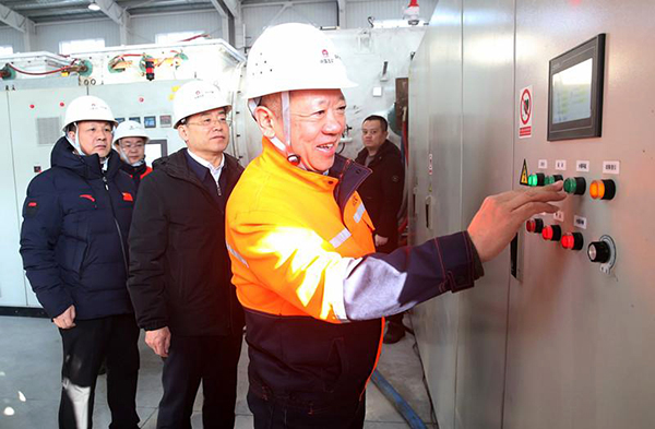 【中國五礦 頂立科技聯合攻關】石墨連續式高溫純化設備在黑龍江鶴崗啟動運行1 (3).jpg