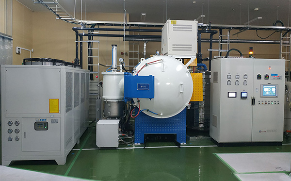 氮化鋁真空燒結爐技術